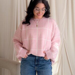 Soft Pink Windowpane Knit Sweater – Oversized No-Itch Pullover